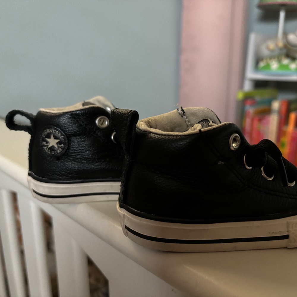 Converse black leather toddler shoes size 4